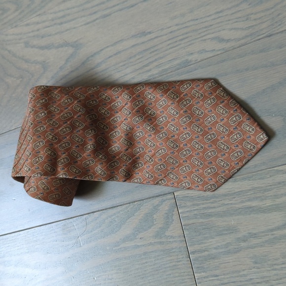 Vintage Valentino silk tie - Picture 1 of 7